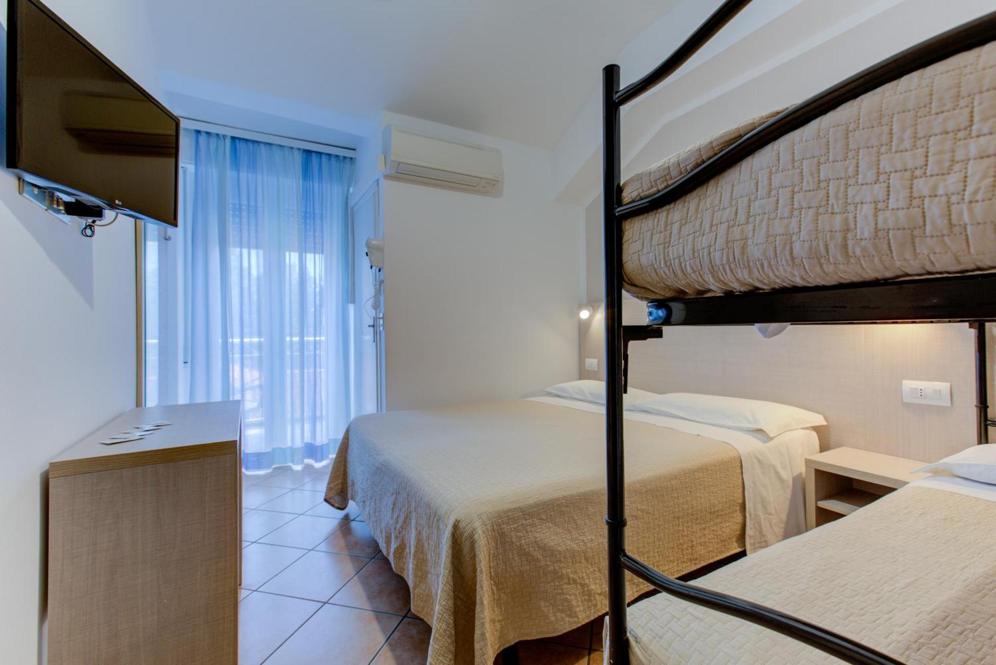 Hotel Cimarosa Riccione Værelse billede